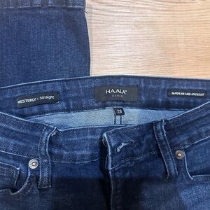 Women's Straight Leg Jeans - Dark Blue